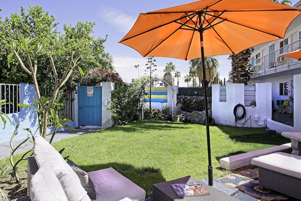 Inn at Palm Springs 67/69