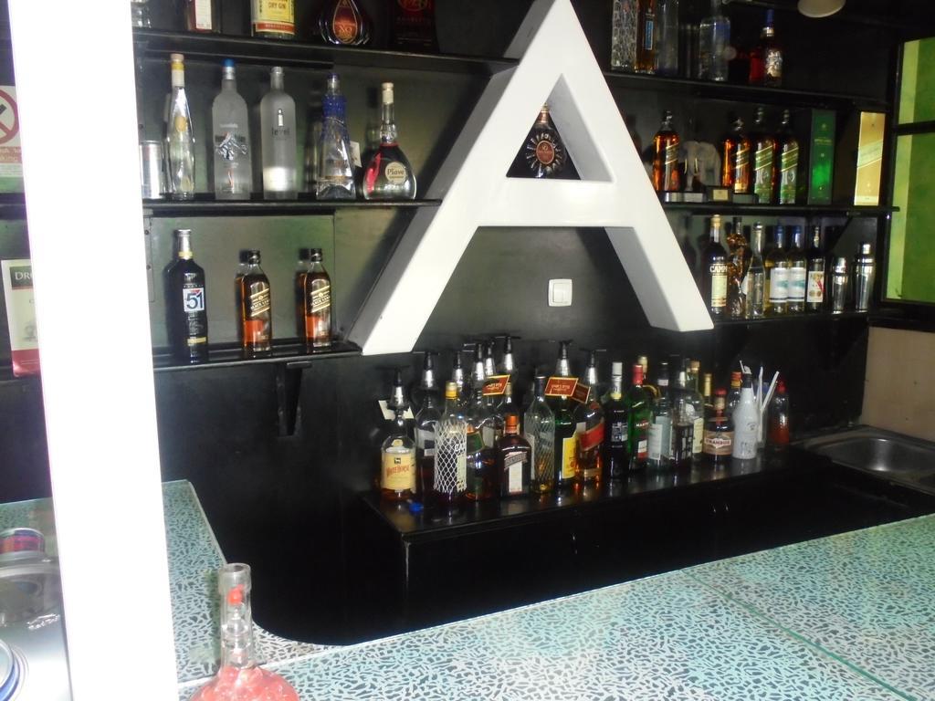 Adot Tina Hotel 30/34