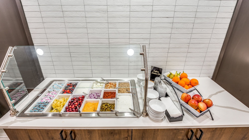 Holiday Inn Dallas Market Ctr Love Field, an IHG hotel 49/66