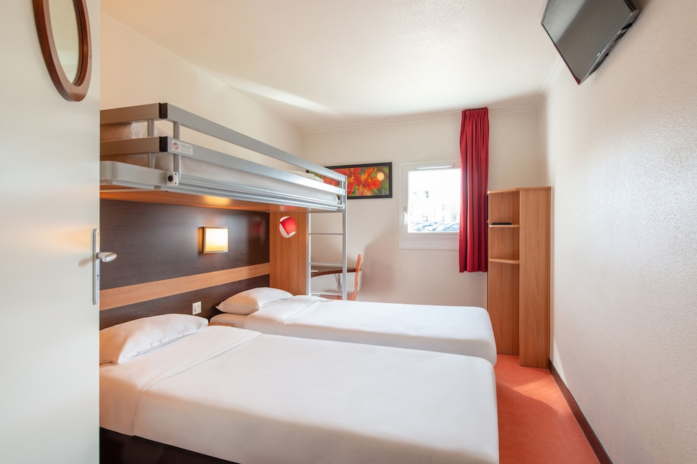 B&B Hotel Cholet Nord 22/64