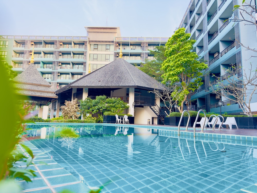 Baan Bangsare Resotel Chonburi in CHONBURI