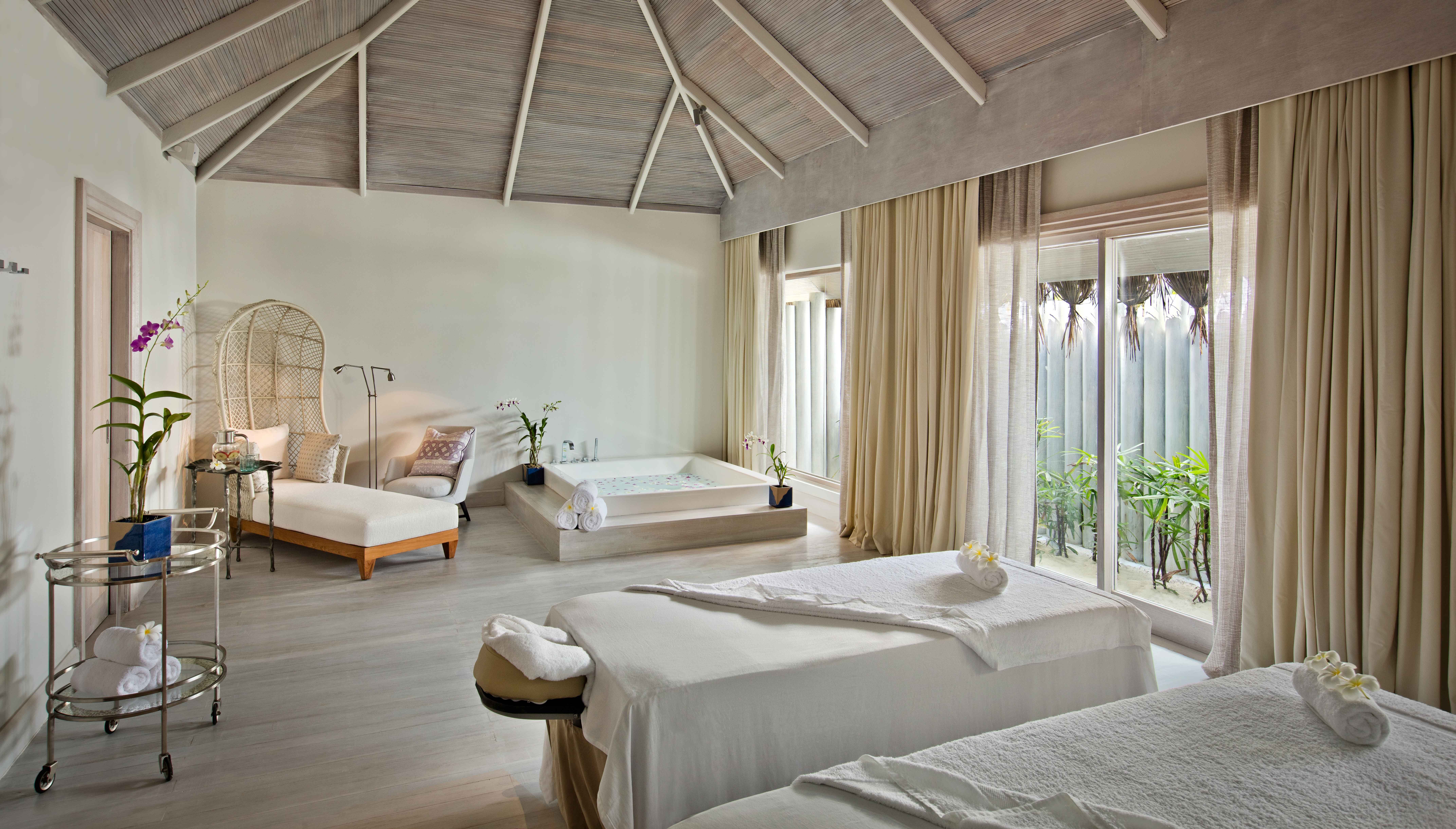 BEACH BUNGALOW-Transfer Excluded