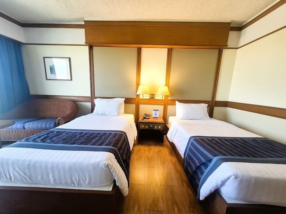 Moonlight Room (Twin Bed)