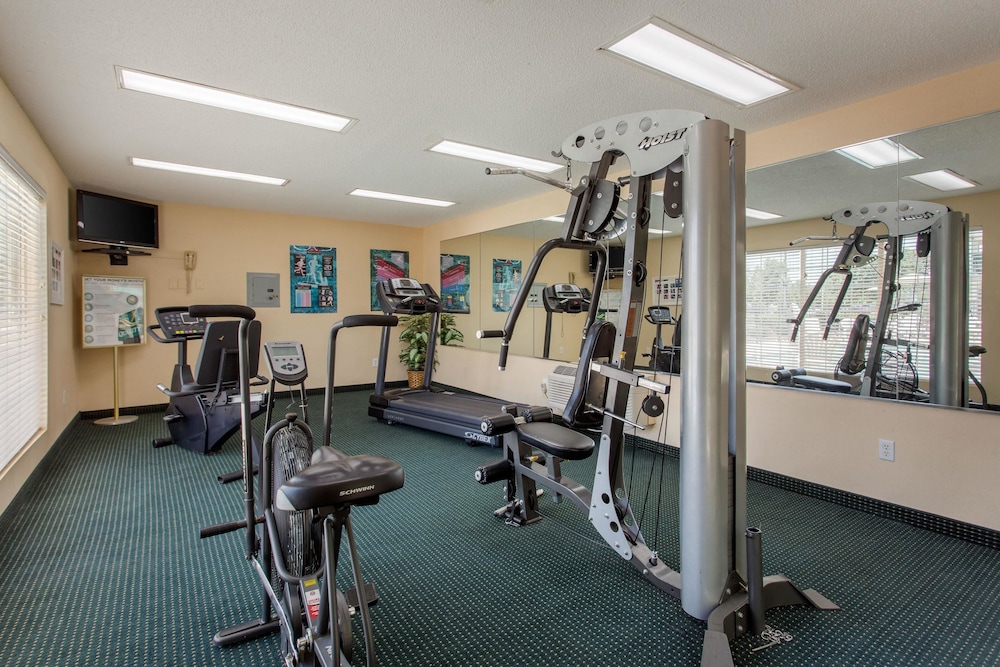 Quality Inn Laurinburg, NC 21/44