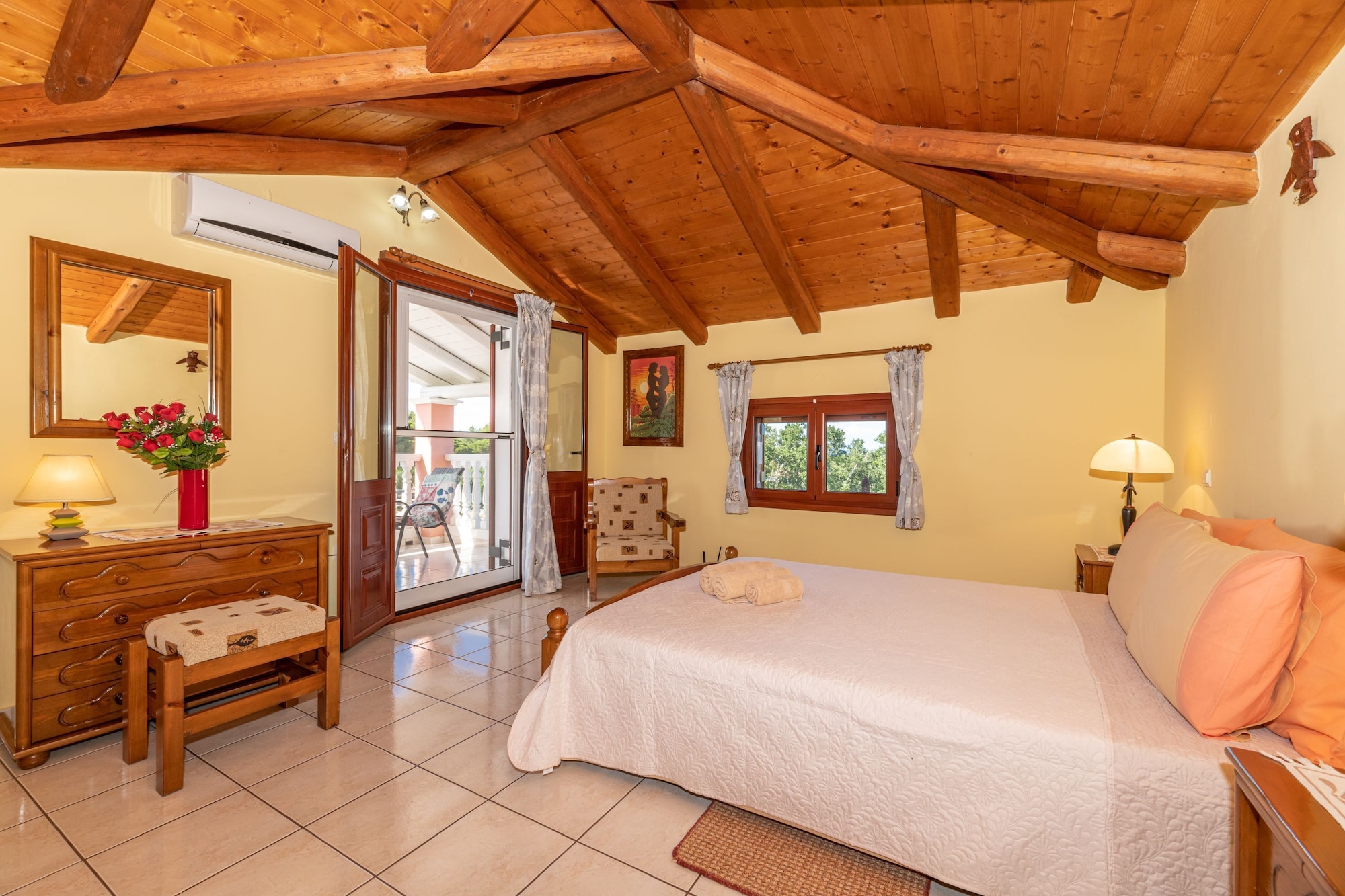 1 BEDROOM, APARTMENT, DOUBLE AND TWIN BEDS