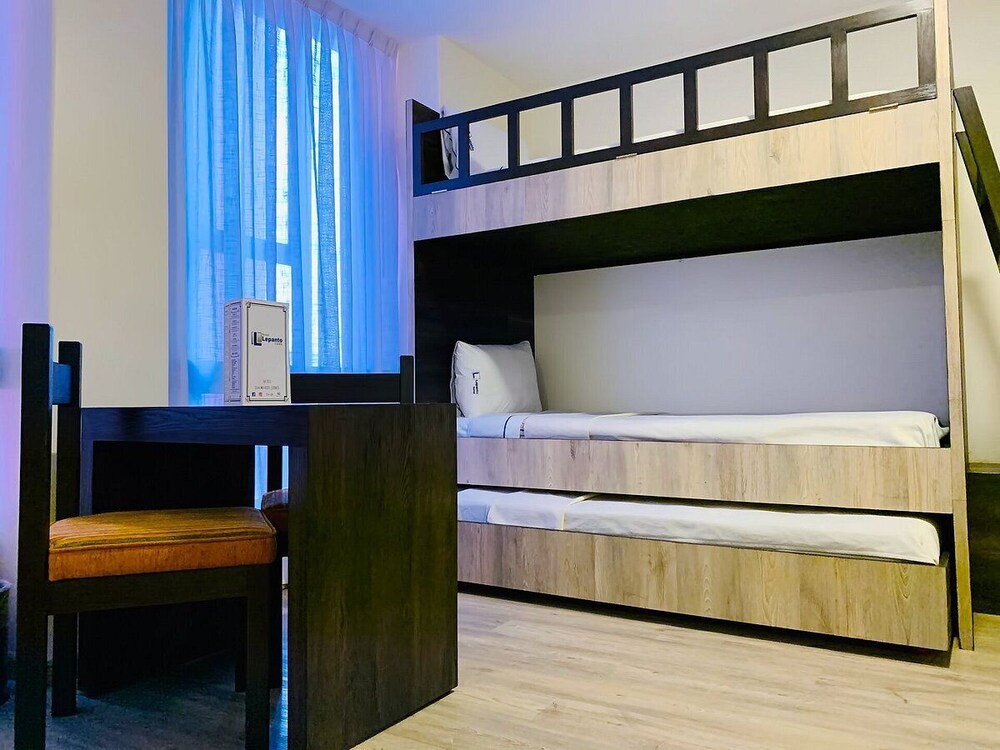 Hotel Lepanto 10/68