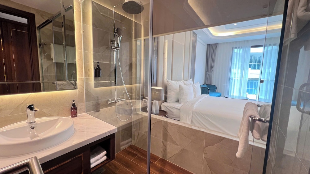 Oyster Bay Hotel Vung Tau 45/48