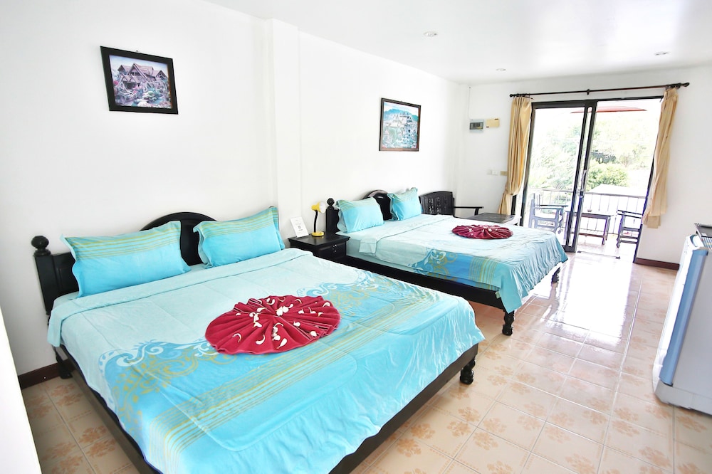 Lotus Hotel 12/50