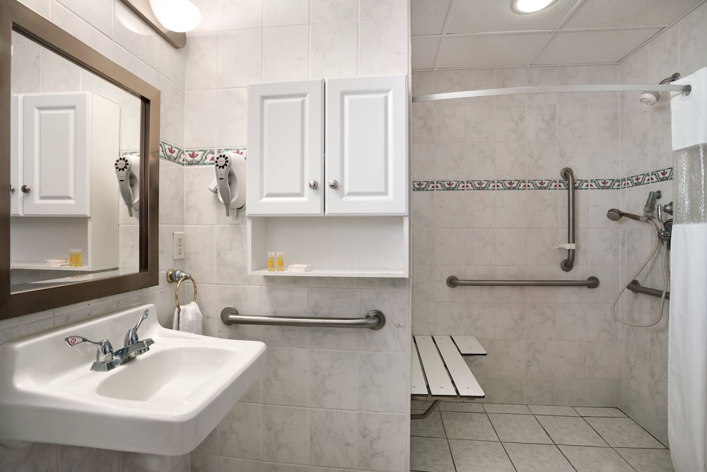 Days Inn by Wyndham Ocean City Oceanfront 18/64