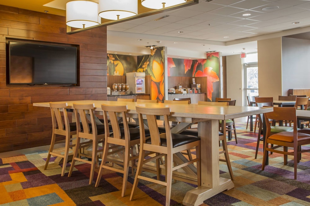 Fairfield Inn And Suites Waterloo Cedar Falls 27/34