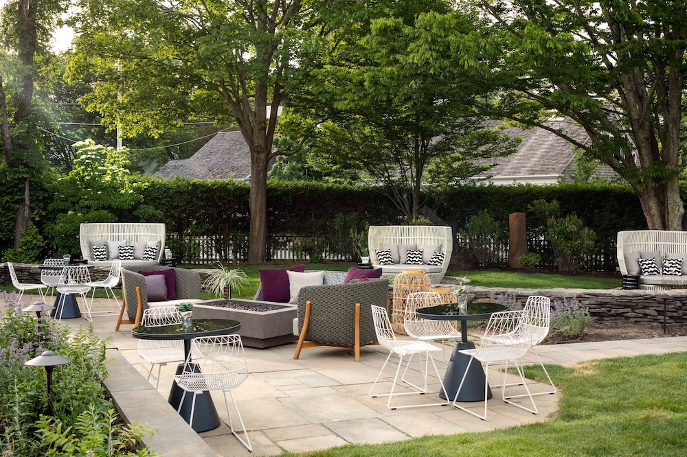 The Richard, The Edgartown Collection 48/51