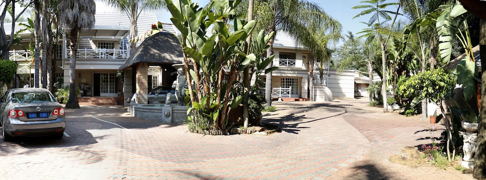 Summerview Guest Lodge 37/47