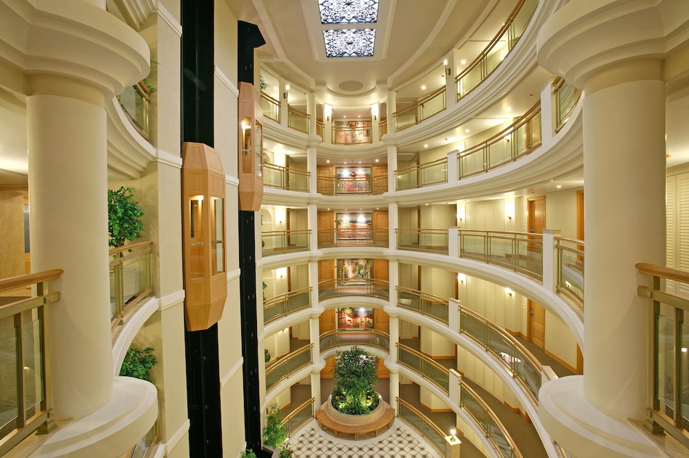 The Imperial Palace Hotel 4/70