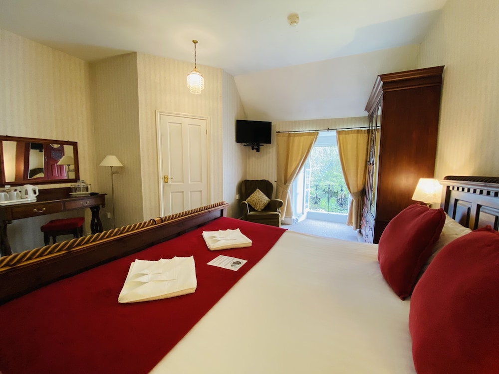 St. Benets Abbey - Guest house 12/37