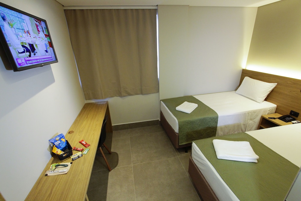 Neo Park Hotel 10/27