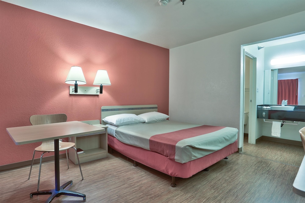 Motel6 Flagstaff, AZ - West - Woodland Village 14/50