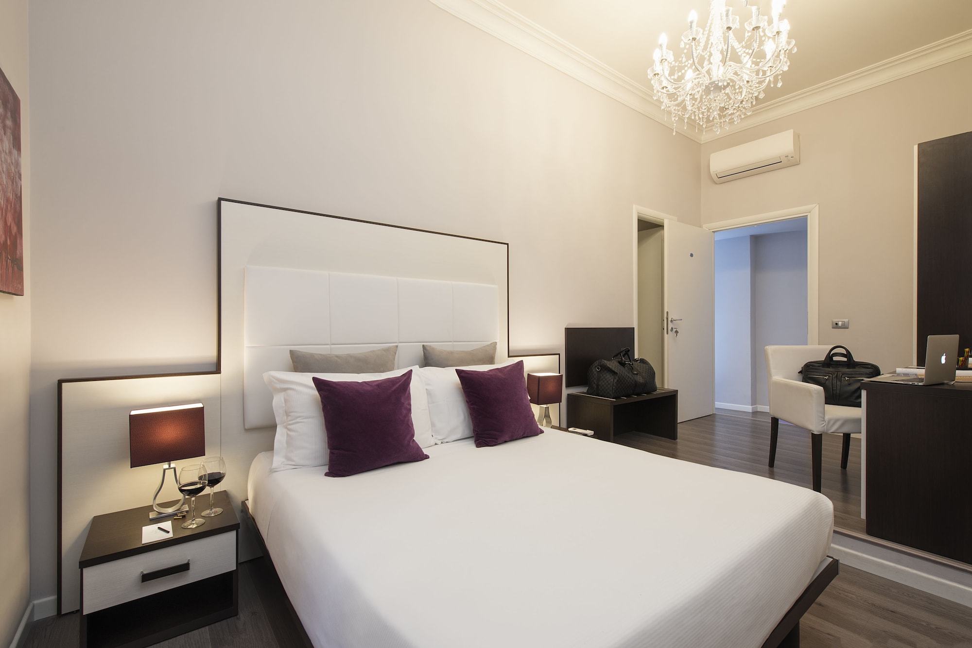 SUPERIOR, DOUBLE BED