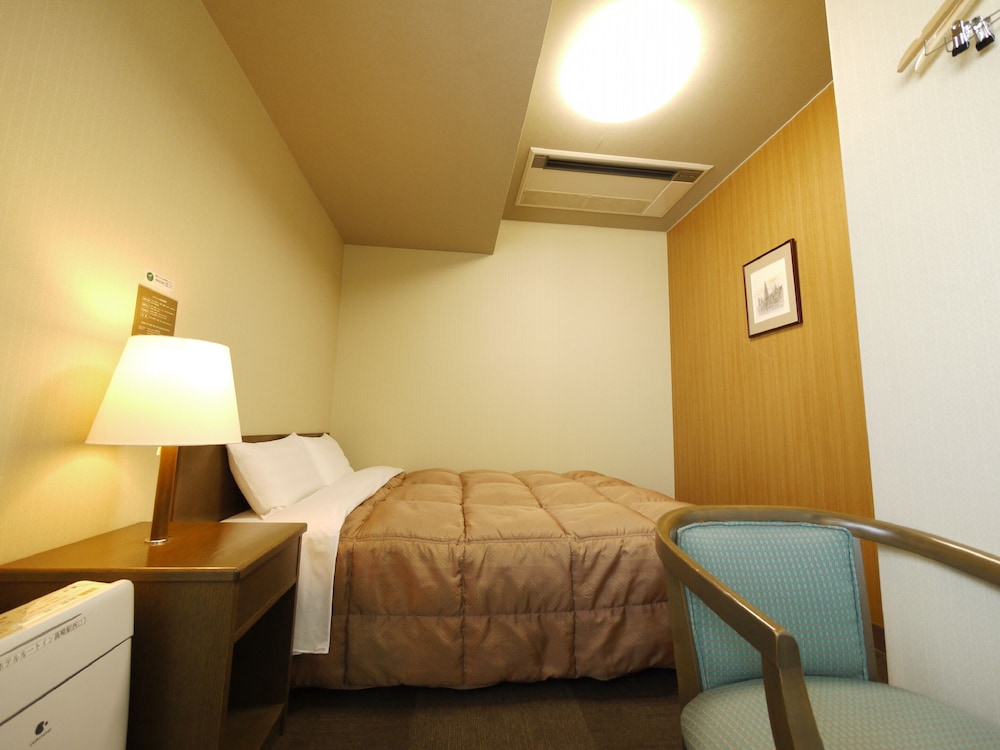 Hotel Route-Inn Takasakieki Nishiguchi 4/30