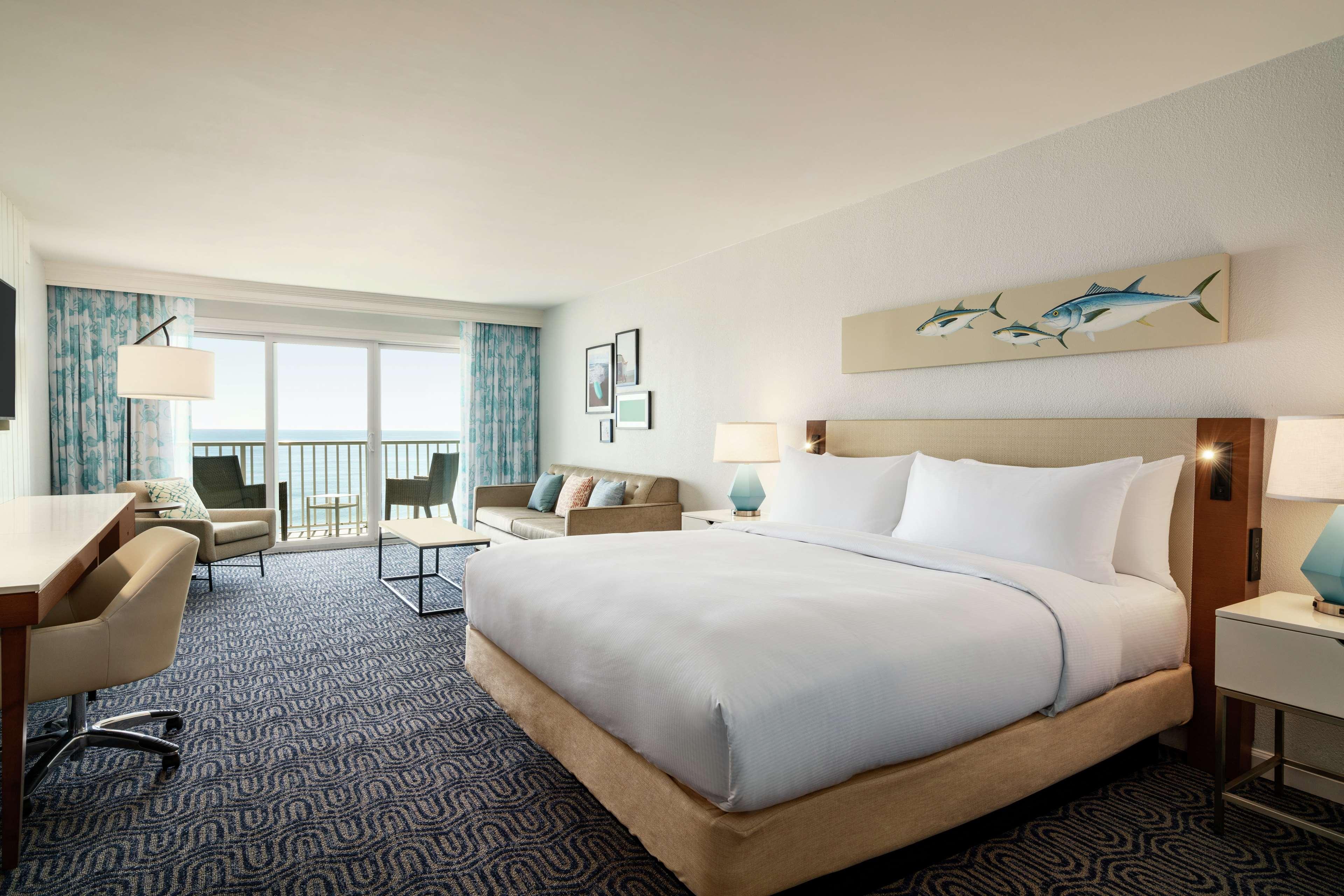 ROOM, KING BED, OCEAN FRONT, BALCONY, ACCESSIBLE