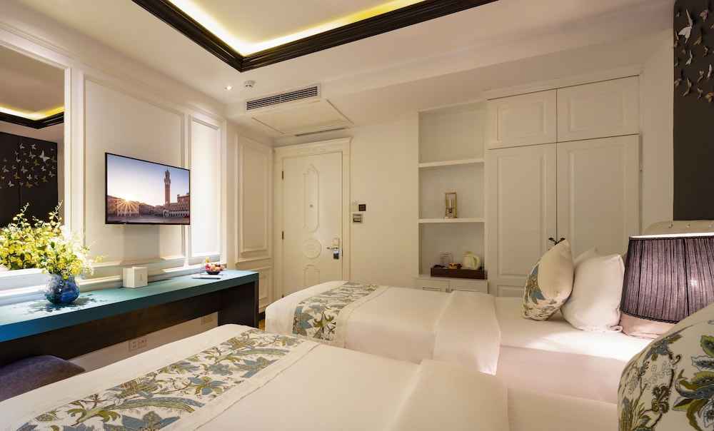 A&EM Saigon Hotel 28/77