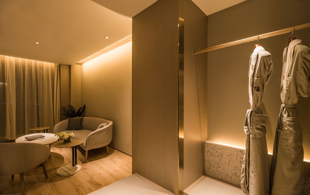 Hankou Kingdom Hotel 50/50