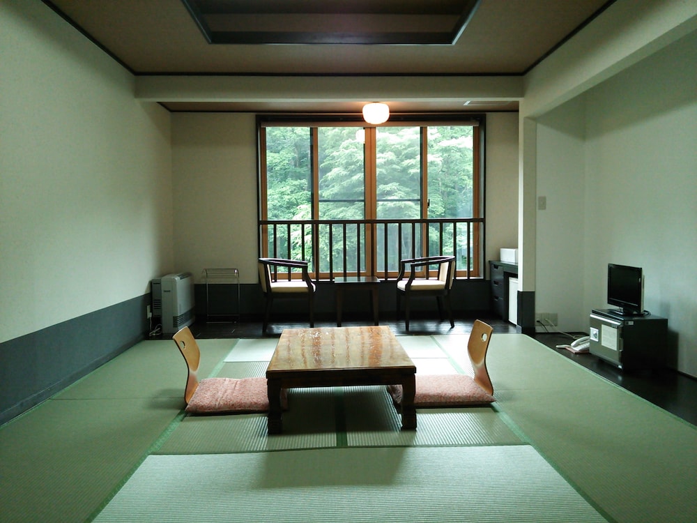 Gensenkan 4/26