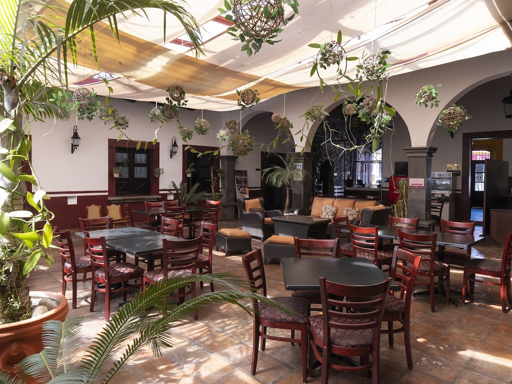 Hotel Casa Real Del Cafe 56/66