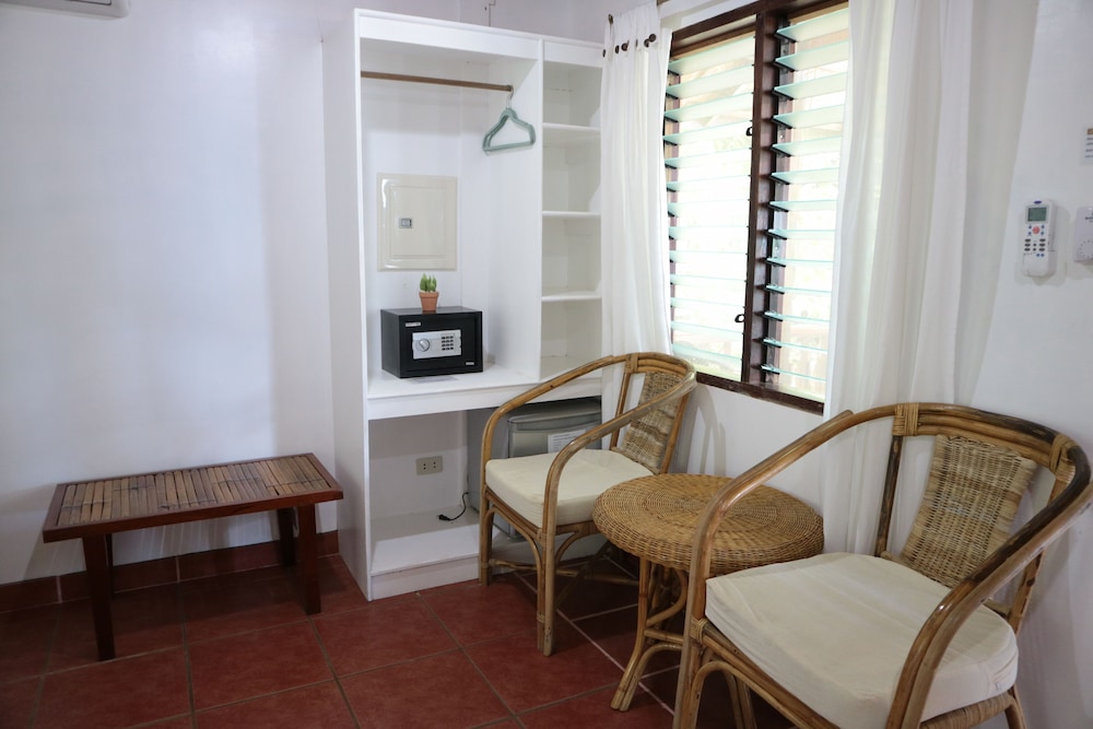 Golden Monkey Cottages 43/75