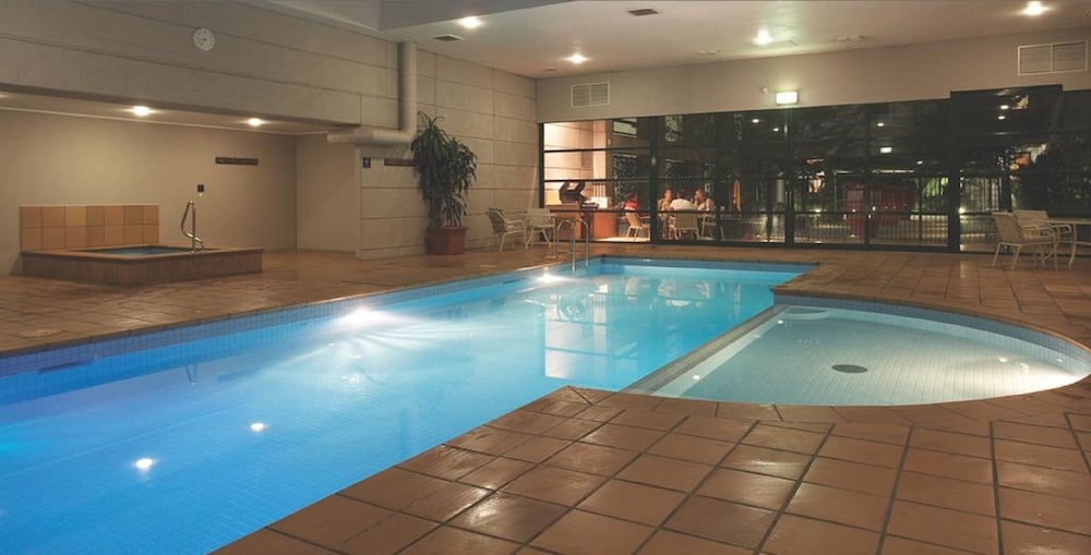 Grand Hotel Melbourne 23/55