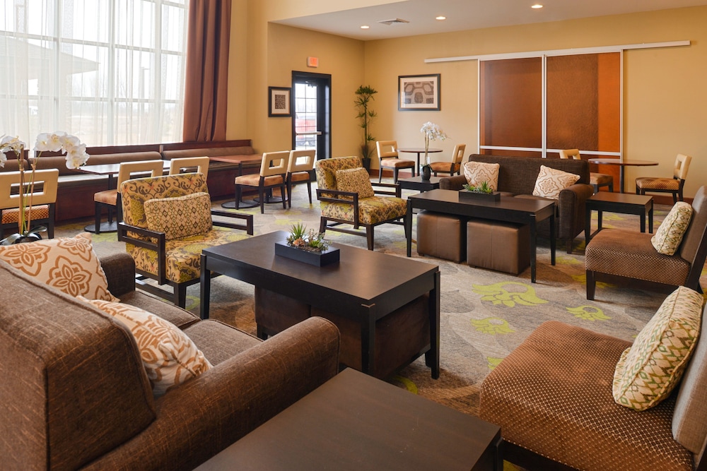 Staybridge Suites Merrillville 41/51