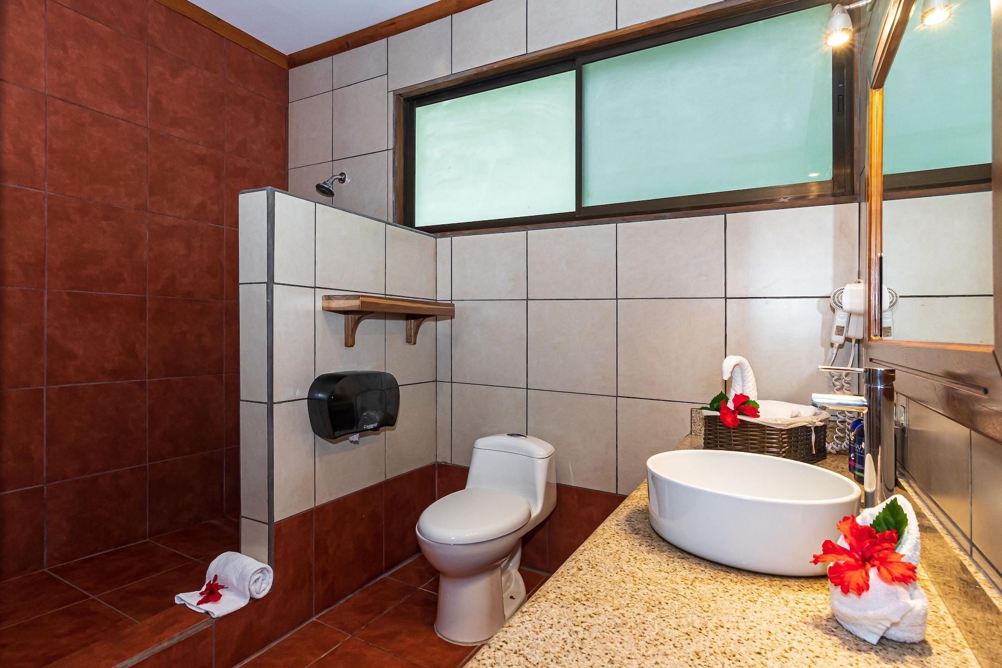 Superior, Suite, Hacienda Guachipelin Hotel 7/7
