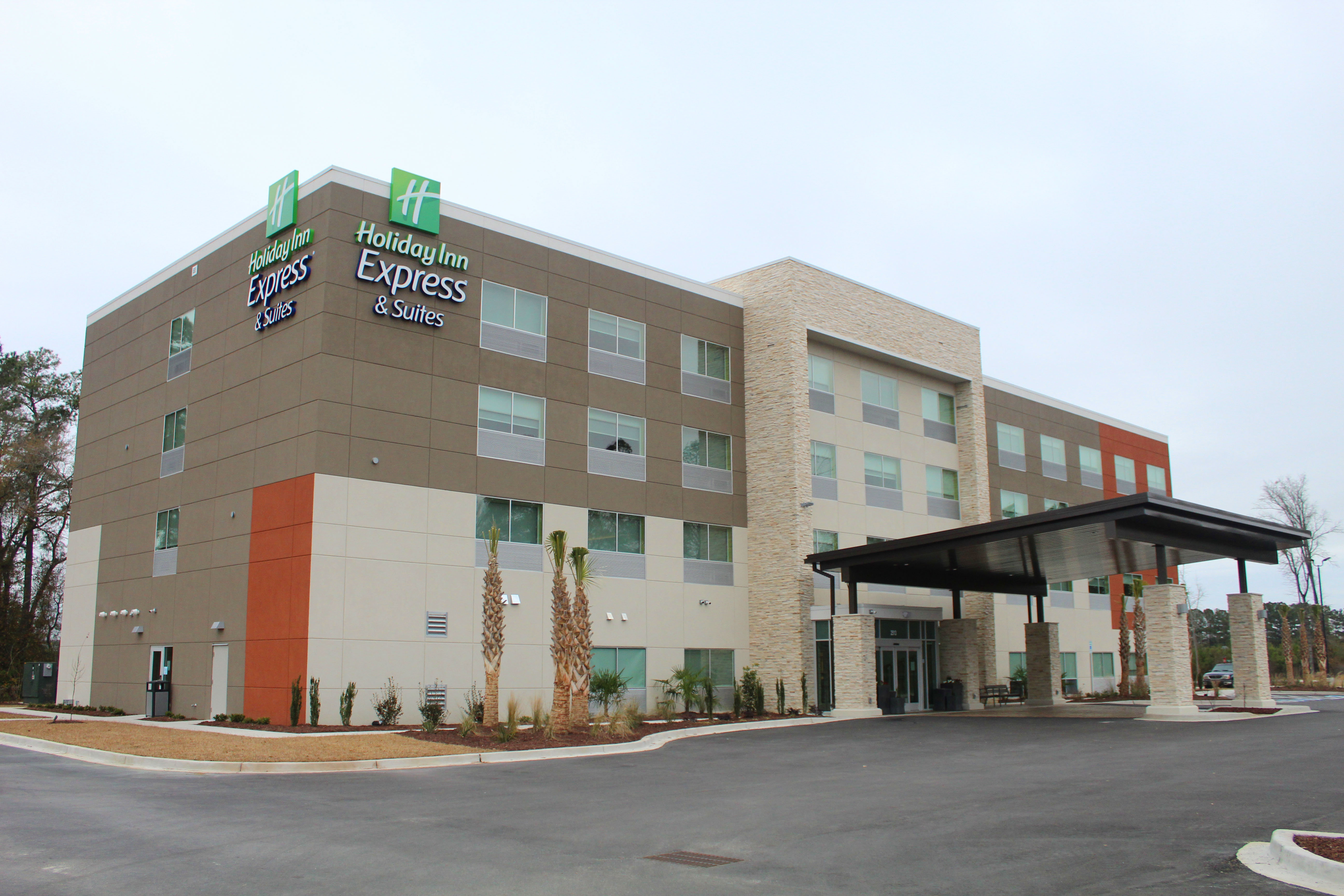 Holiday Inn Express Suites Latta 4/59