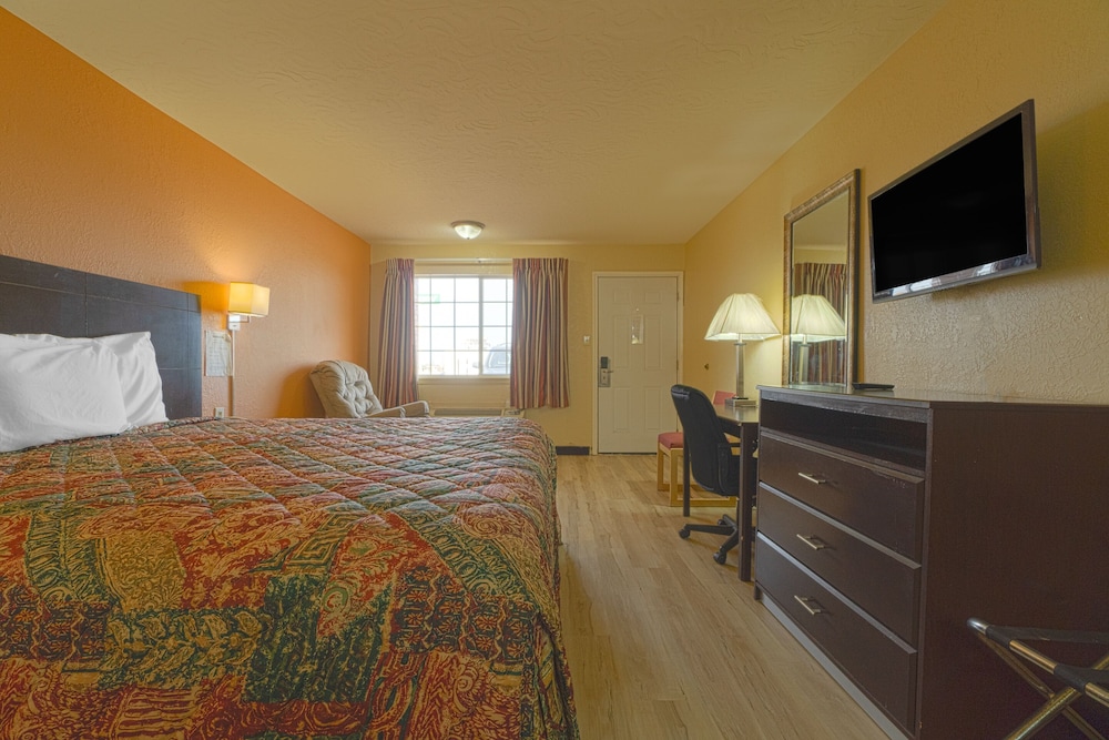 Stamford Inn By OYO 17/40