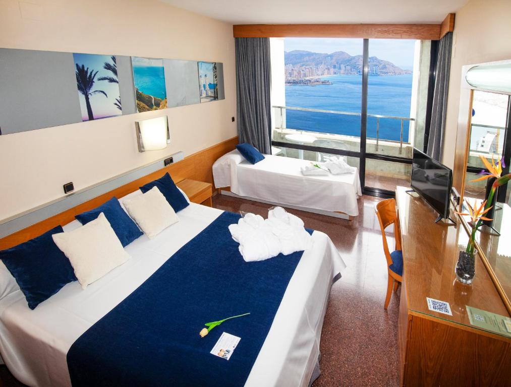 Room, Triple, with View