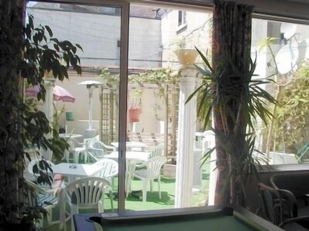 HOTEL LA CROIX BLANCHE 31/31