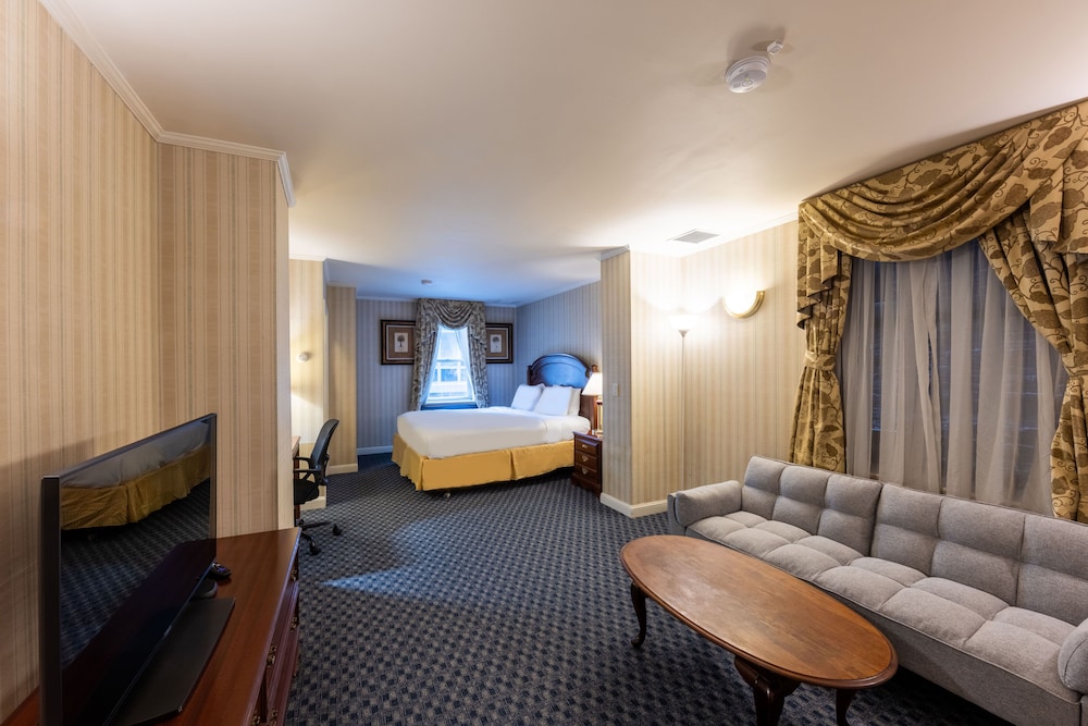 Hotel Stanford New York 32/57