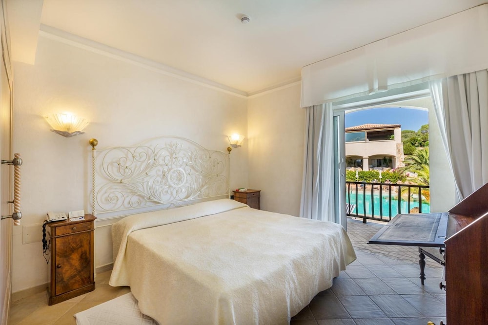 Hotel Petra Bianca 8/50