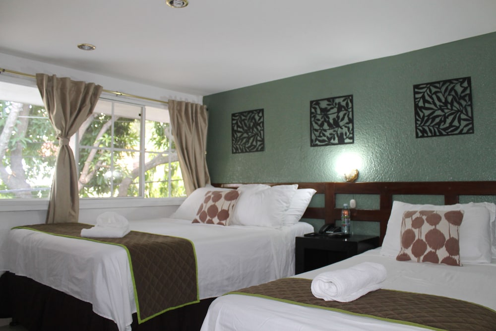 Hotel Tazumal House 53/82