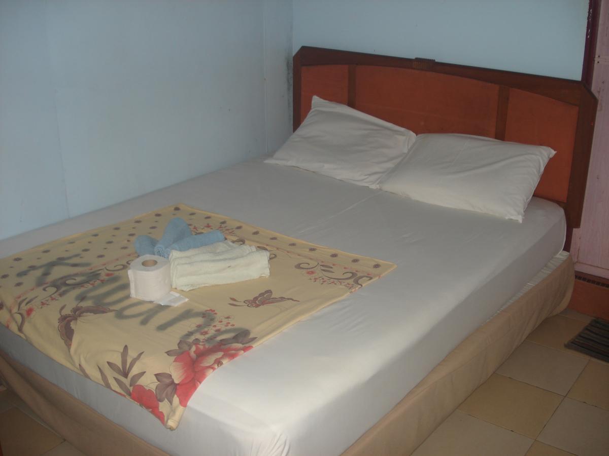 Kawana Tourist Inn 8/25