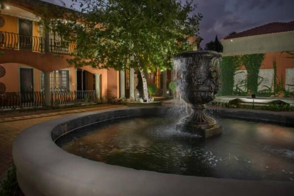 Ivory Manor Boutique Hotel 43/50