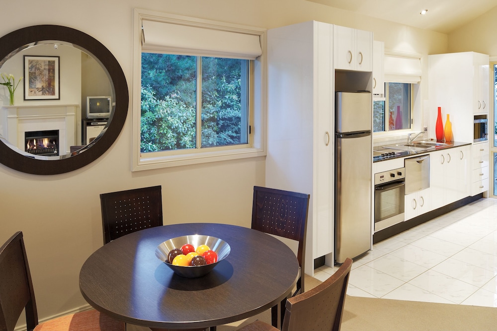 Falls Mountain Retreat 20/35