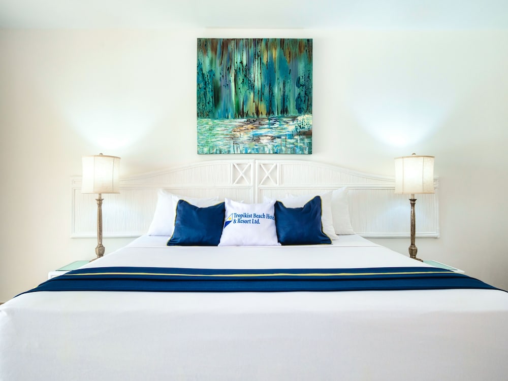 Tropikist Beach Hotel & Resort 30/65