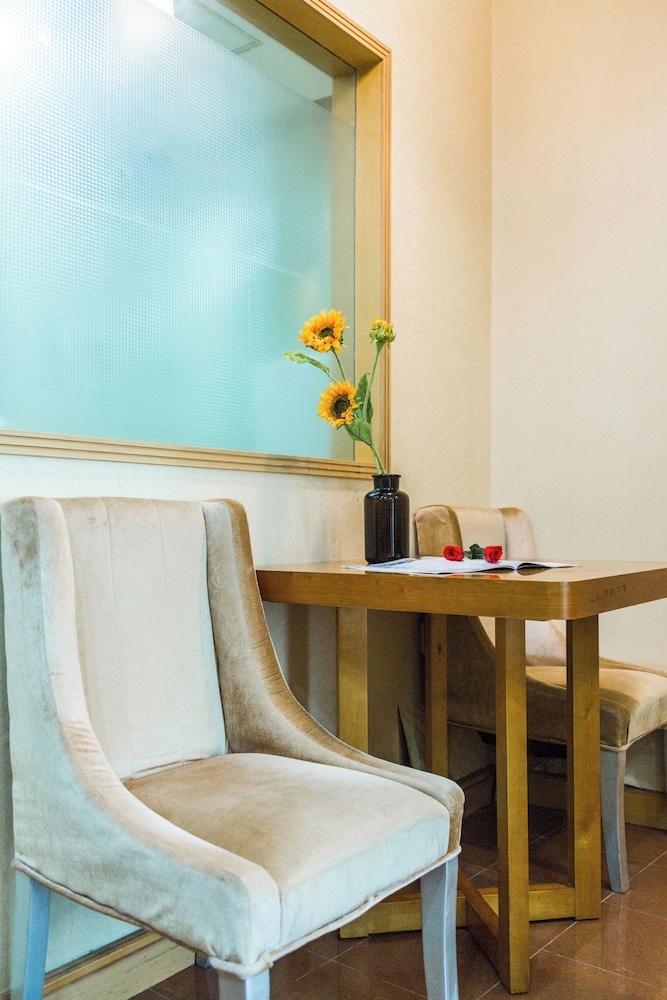 Shanghai Jia Rong Hotel Apartment 76/78