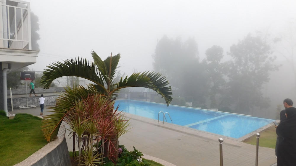 The Fog Munnar Resorts And Spa 50/55