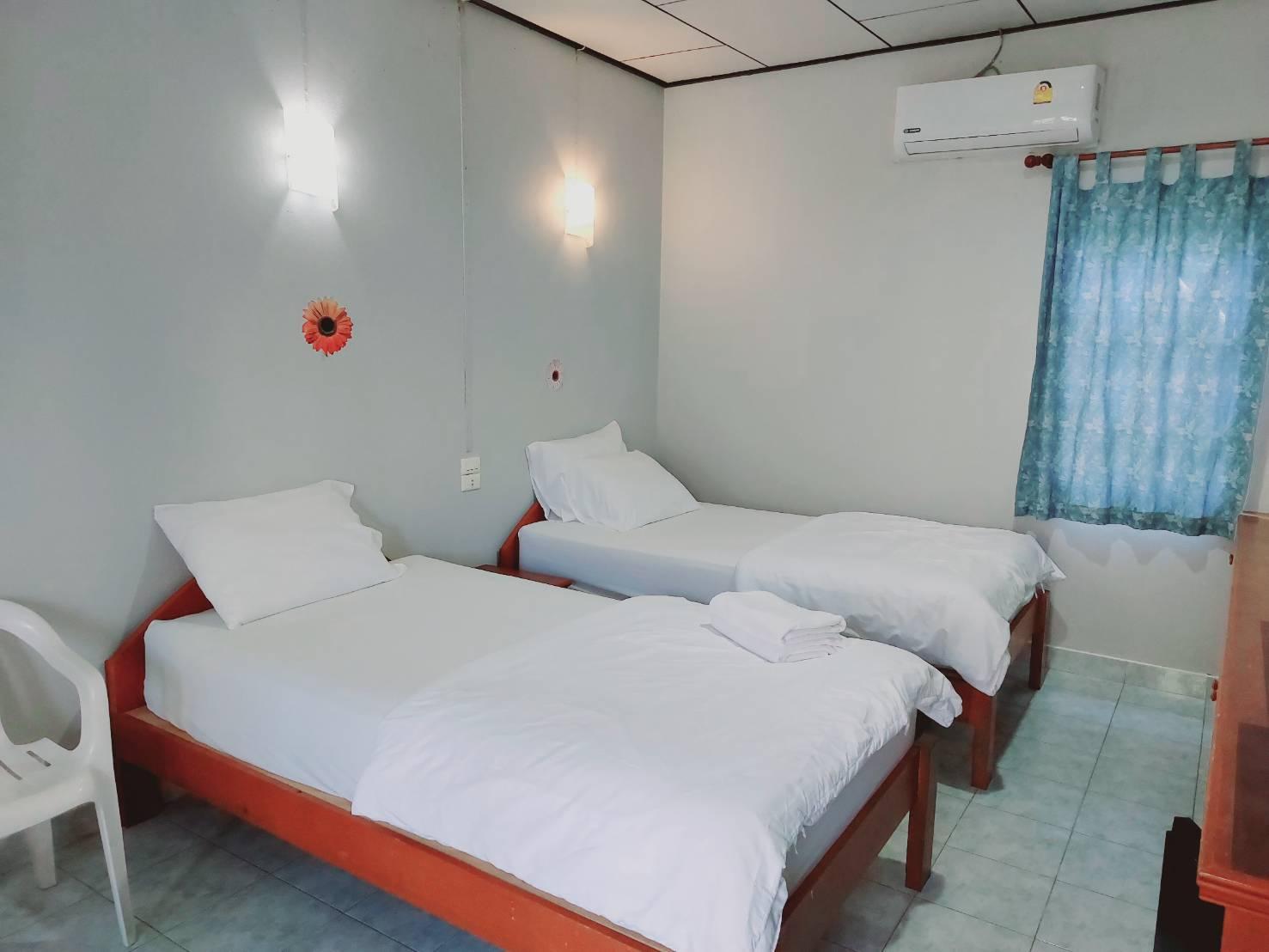 Chill Beach Resort 7/50