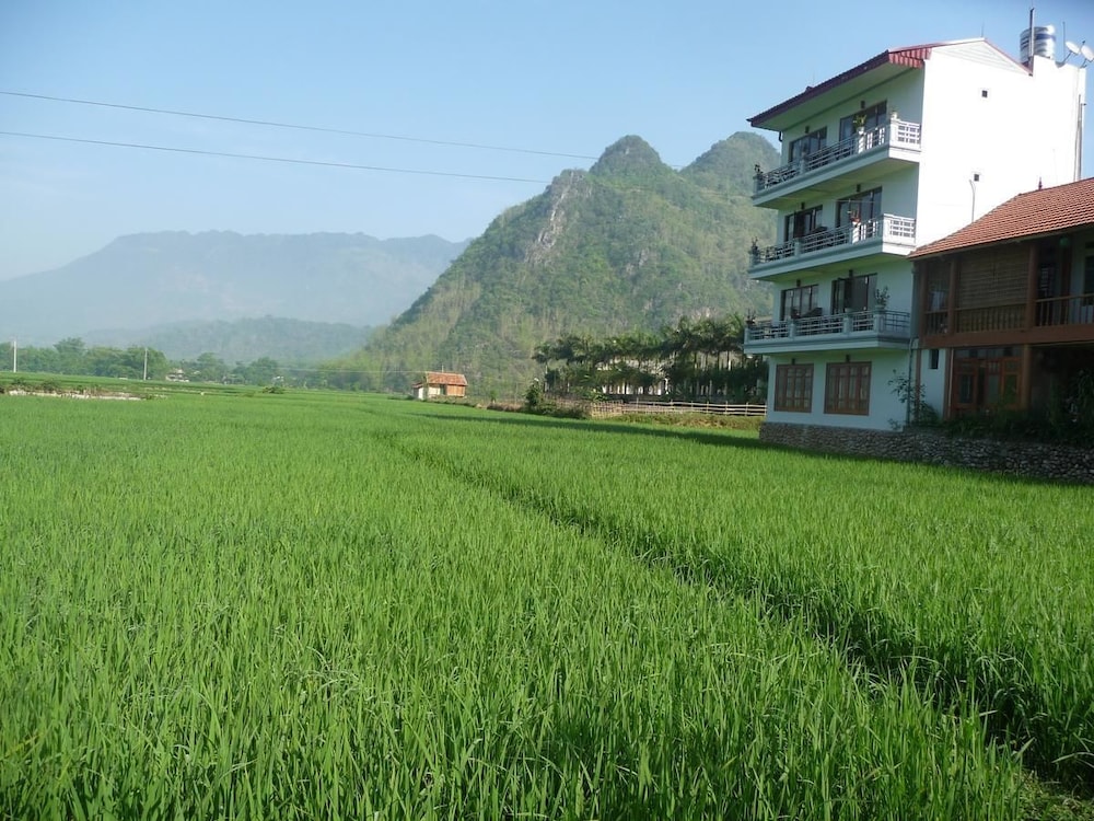 Mai Chau Valley View Hotel 43/48