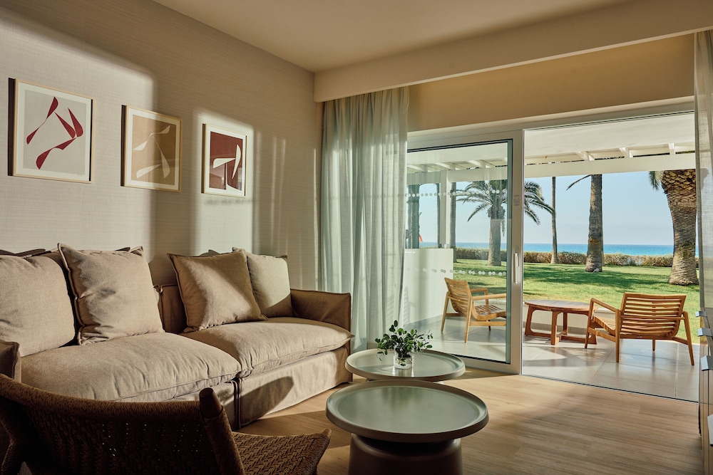 Nissi Beach Resort 58/75