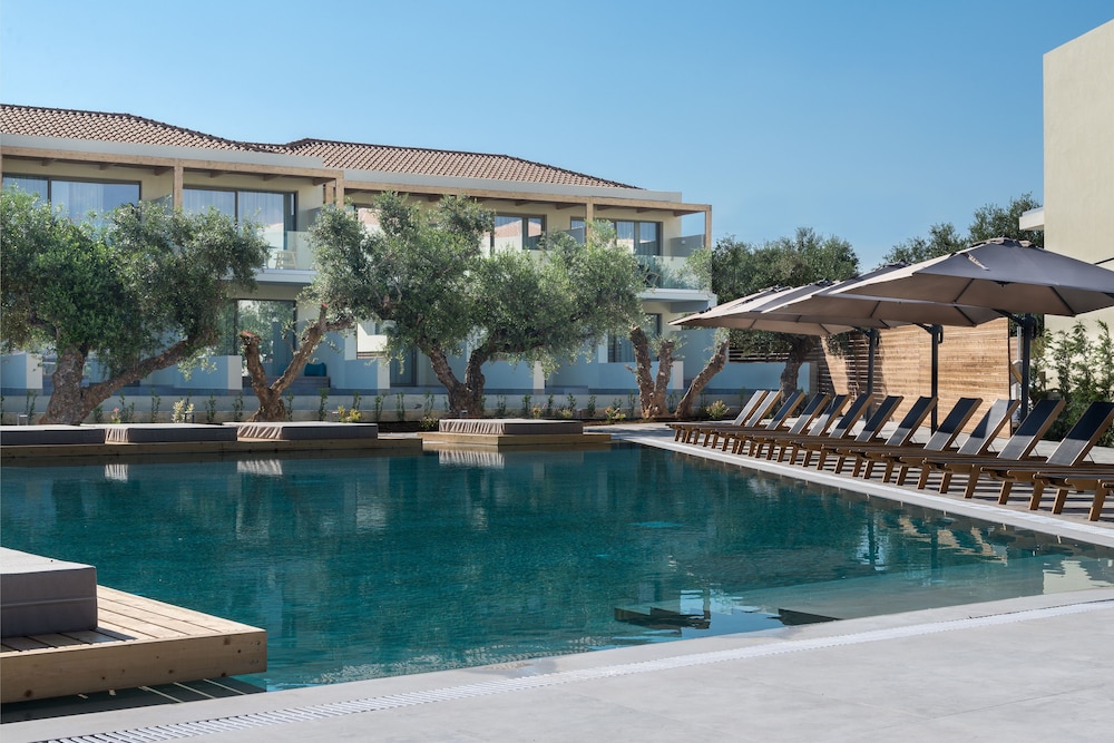 Tsamis Zante Suites 81/86