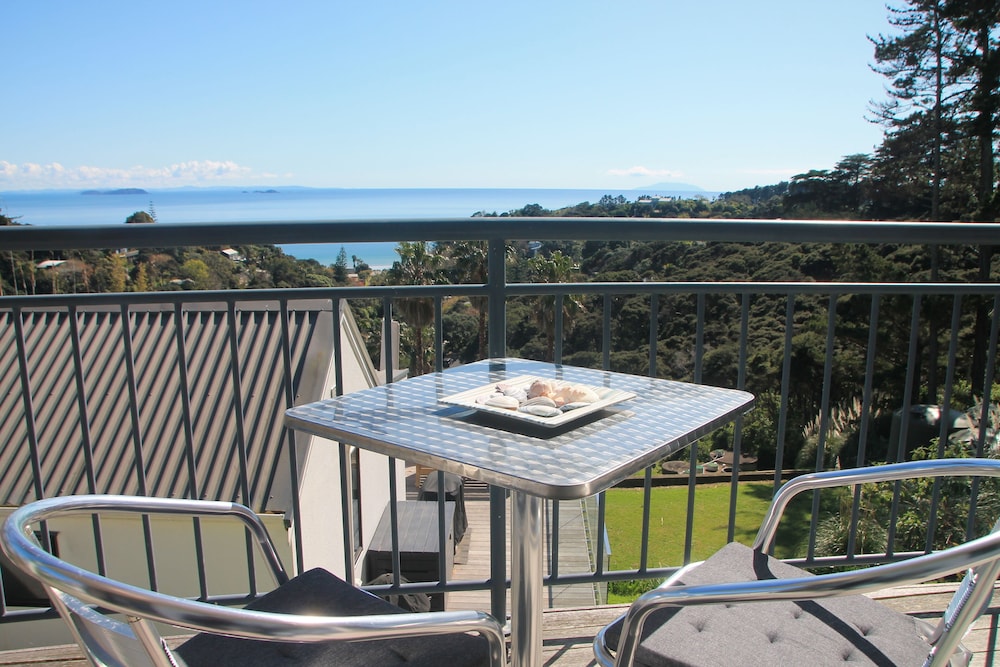 Waiheke Island Resort 58/70