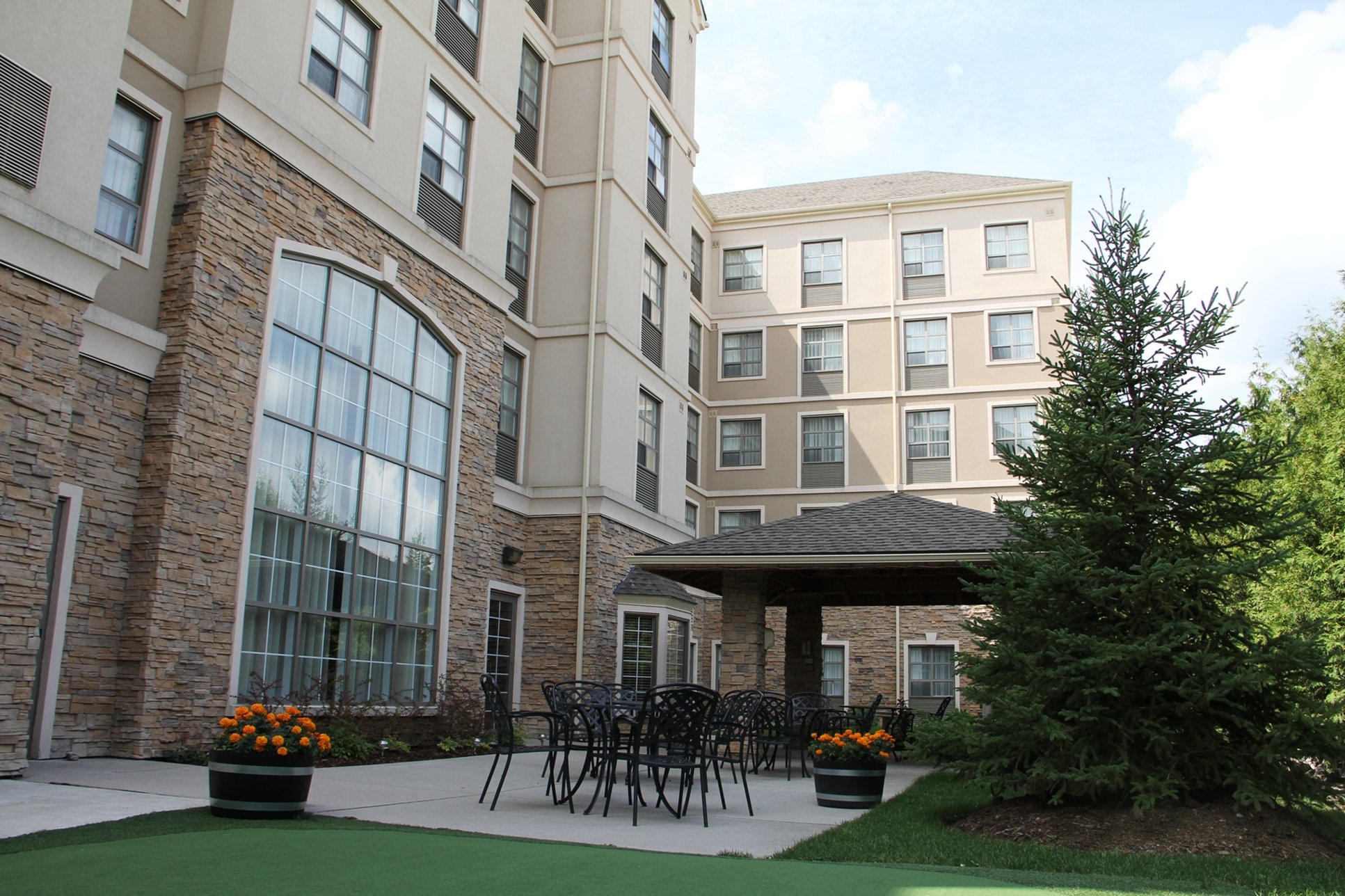 Staybridge Suites London 49/55